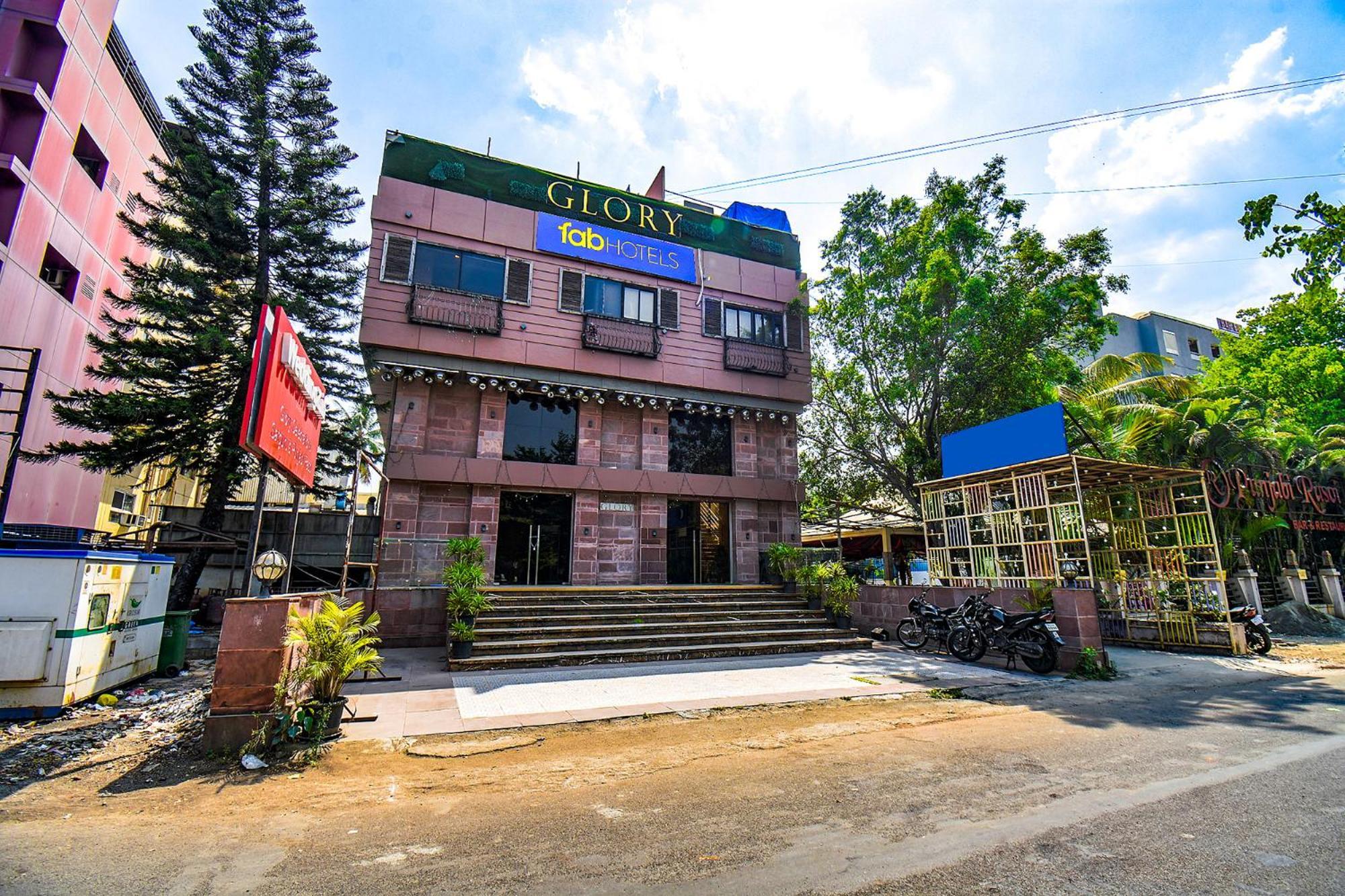 Fabexpress Glory - Nr Skywalk Bridge Hotel Pimpri-Chinchwad Exterior foto