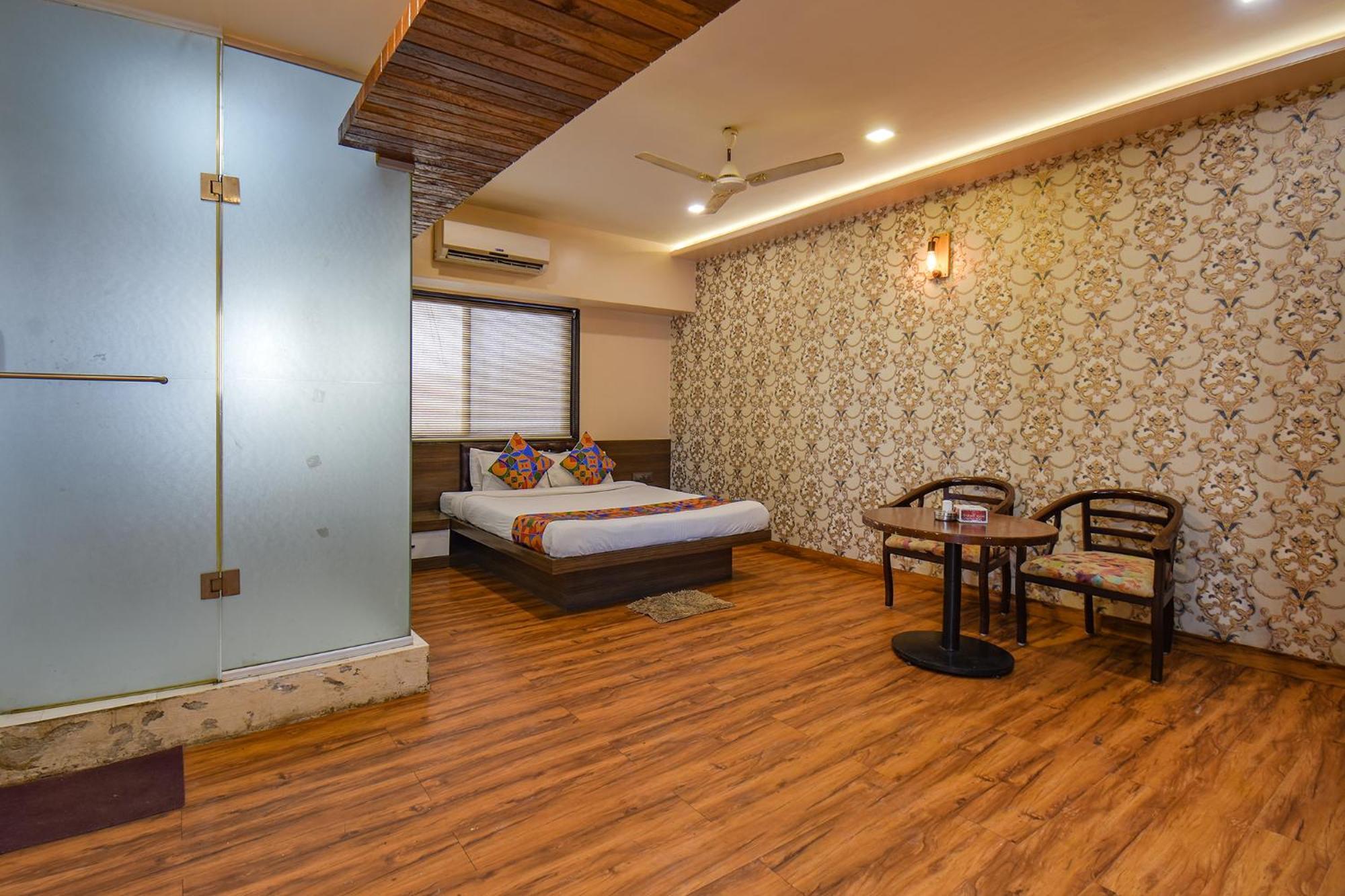 Fabexpress Glory - Nr Skywalk Bridge Hotel Pimpri-Chinchwad Exterior foto